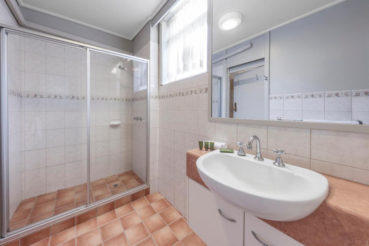 Dorset Gardens Hotel Кройдън Екстериор снимка