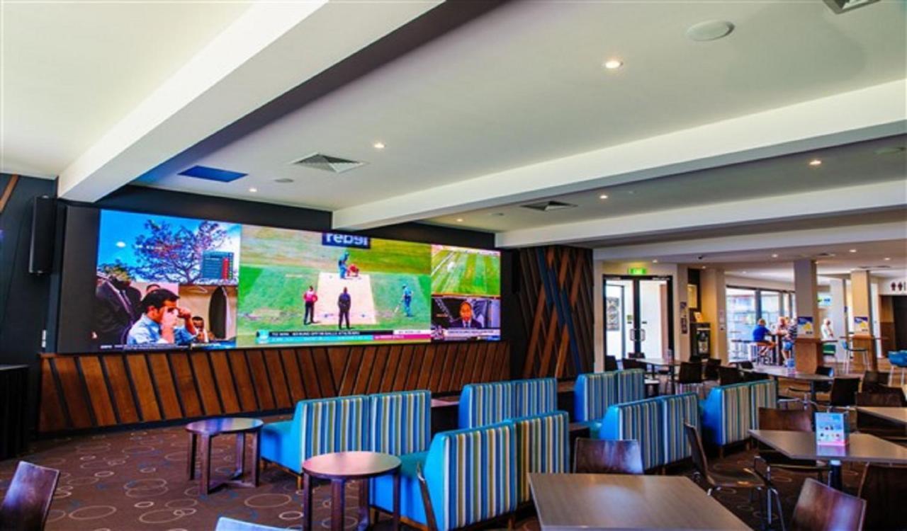 Dorset Gardens Hotel Кройдън Екстериор снимка