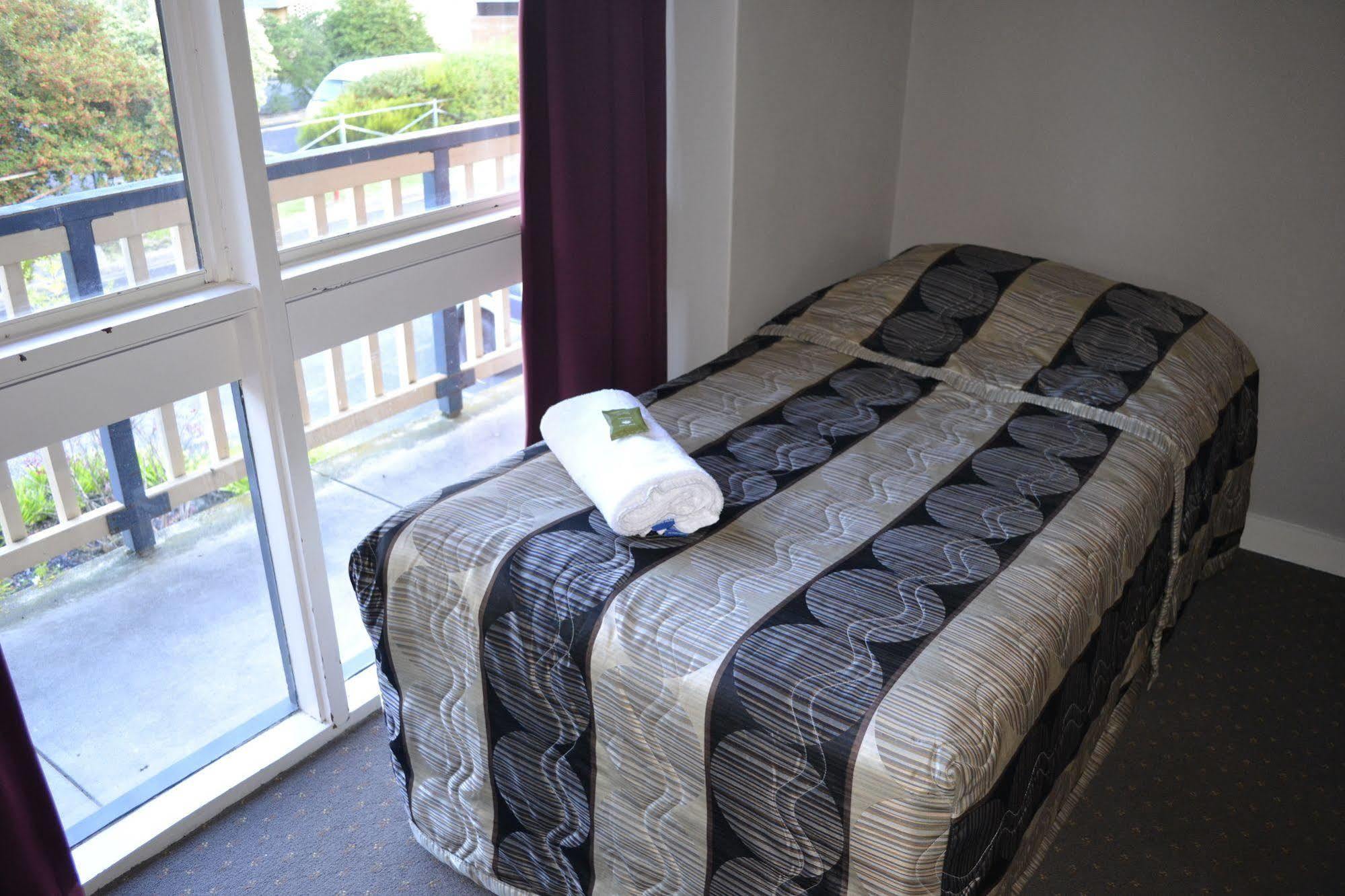 Dorset Gardens Hotel Кройдън Екстериор снимка