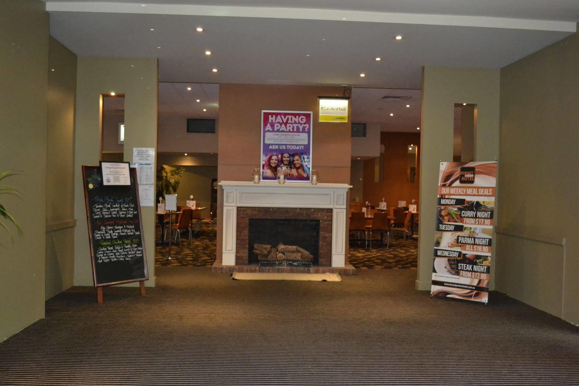 Dorset Gardens Hotel Кройдън Екстериор снимка